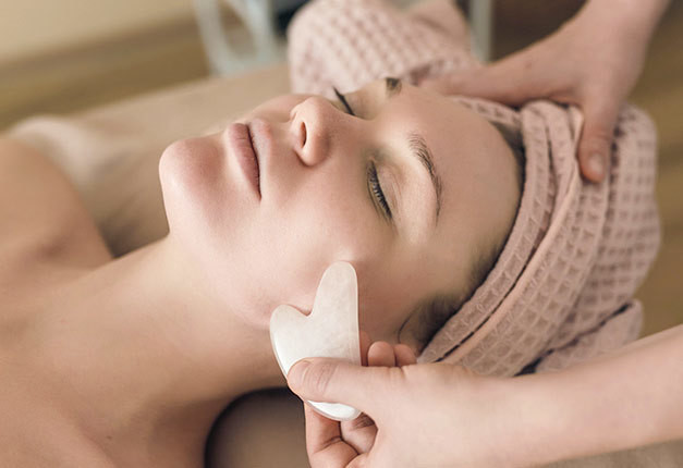 Cabinet Yan Qi - Gua-Sha